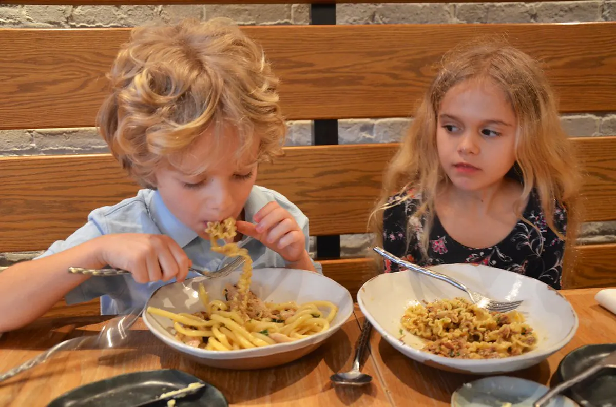 What to Eat Faro Markets: A 2025 Food Guide