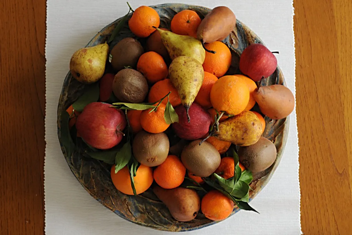 Discover Seasonal Fruits in Funchal Markets in 2025