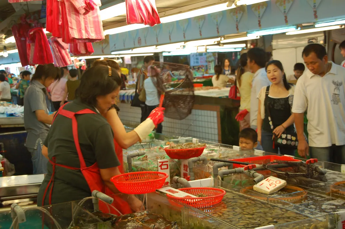 Discover Lisbon's Best Seafood Markets in 2025